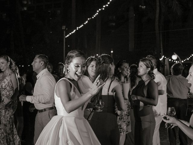 La boda de Ben y Brenda en Puerto Vallarta, Jalisco 130