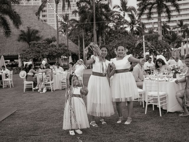 La boda de Ben y Brenda en Puerto Vallarta, Jalisco 112