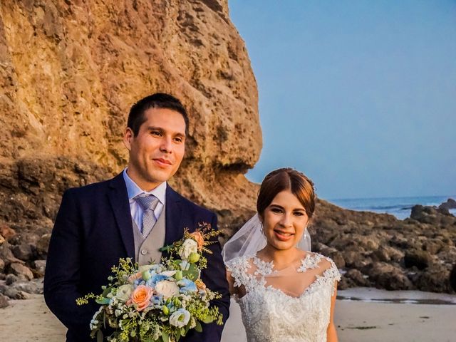 La boda de Isaac y Angélica en Tijuana, Baja California 15
