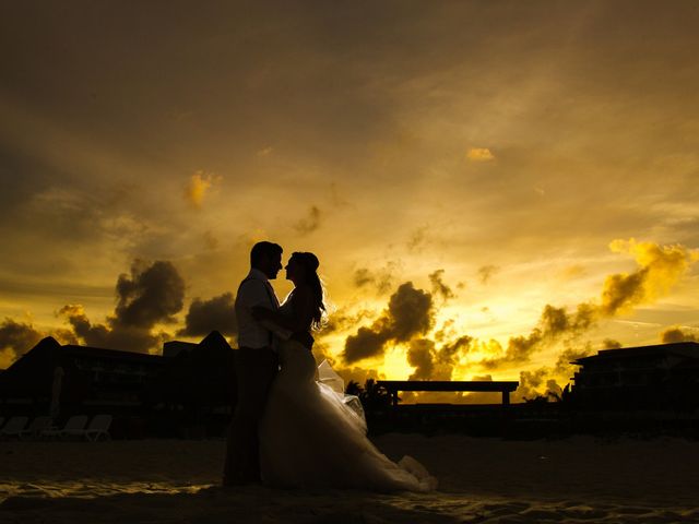 La boda de Sam y Ashley en Isla Mujeres, Quintana Roo 16