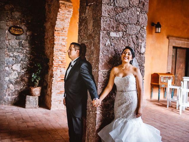 La boda de Guillermo y Jocelyn en Querétaro, Querétaro 26