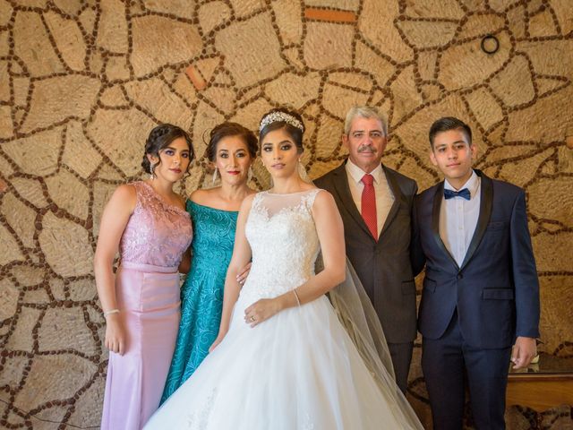 La boda de Diego y Valeria en Tequila, Jalisco 15