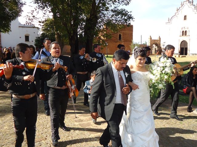 La boda de Maribel y Rigoberto en Tzintzuntzan, Michoacán 2