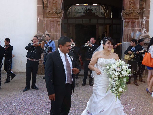 La boda de Maribel y Rigoberto en Tzintzuntzan, Michoacán 7