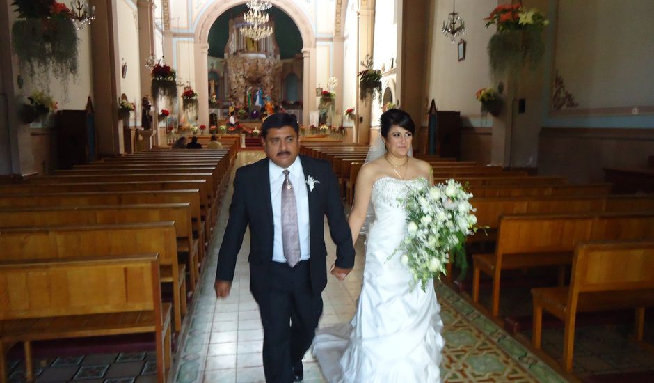 La boda de Maribel y Rigoberto en Tzintzuntzan, Michoacán