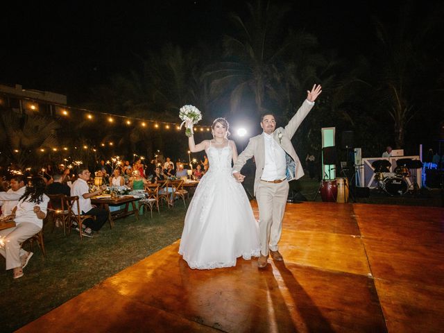 La boda de Raúl y Adilene en Acapulco, Guerrero 102