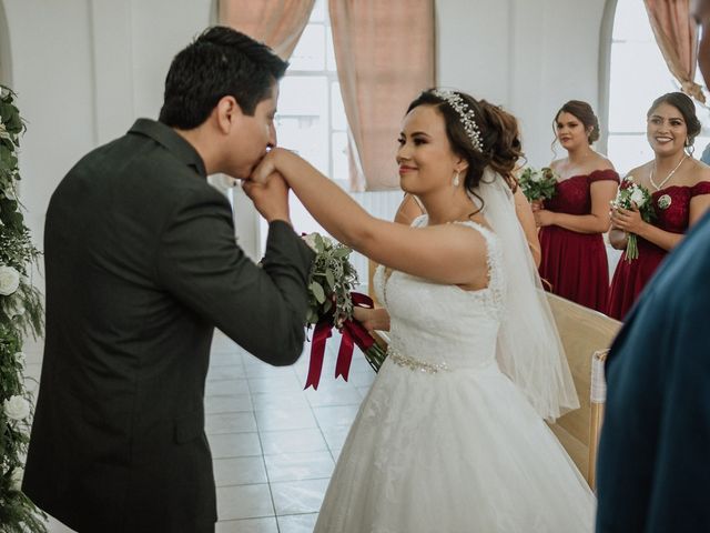 La boda de Jonathan y Gema  en Saltillo, Coahuila 9