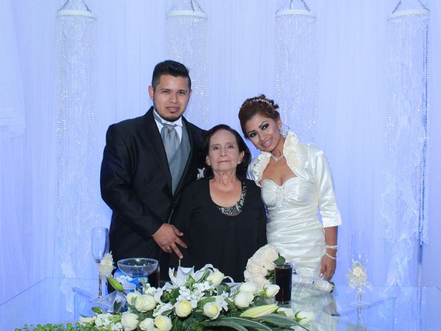 La boda de Luis y Mayra en Cañadas de Obregón, Jalisco 21