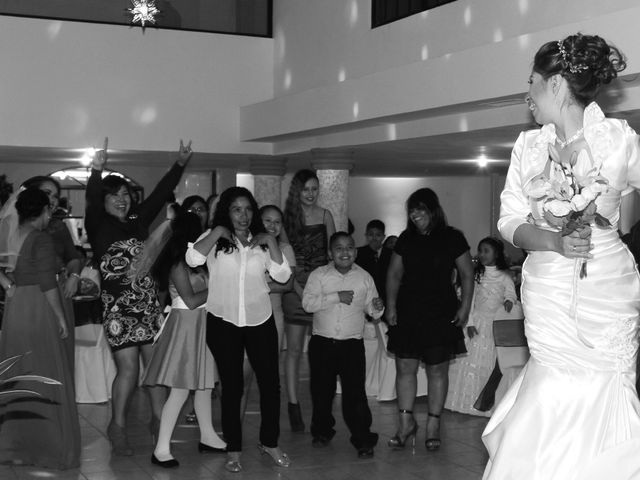La boda de Luis y Mayra en Cañadas de Obregón, Jalisco 23