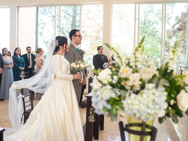 La boda de Alejandro Alayon y Teresita Alvarez en Morelia, Michoacán 2