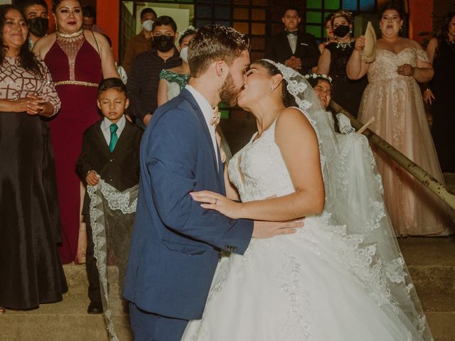 La boda de Bryan y Julissa en Acayucan, Veracruz 12