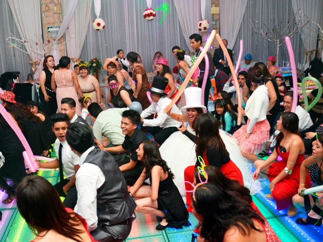 La boda de Javier y Cynthia en Tlalpan, Ciudad de México 284