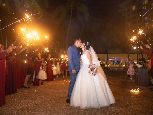 La boda de María y Víctor en Ixtapa Zihuatanejo, Guerrero 15