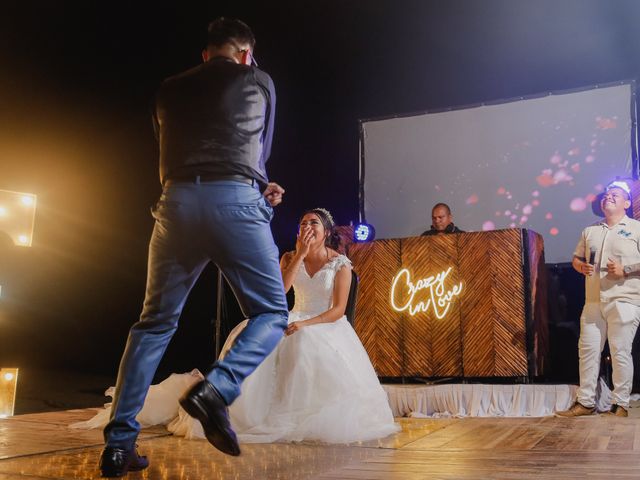 La boda de María y Víctor en Ixtapa Zihuatanejo, Guerrero 23