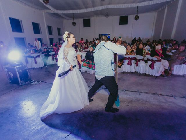 La boda de Miguel y Sandra en Ciudad de Tlaxiaco, Oaxaca 68