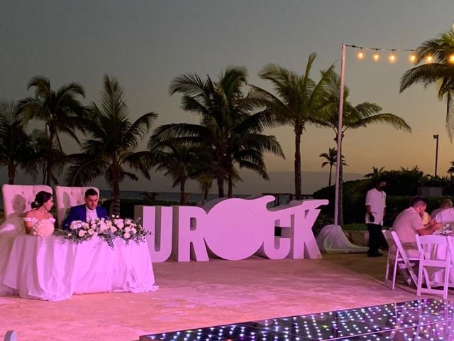 La boda de Adrian y Carmen en Playa del Carmen, Quintana Roo 5