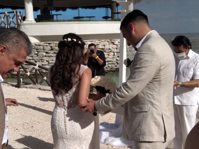 La boda de Adrian y Carmen en Playa del Carmen, Quintana Roo 8