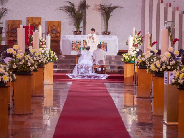 La boda de Ricardo y Yuri en Iztacalco, Ciudad de México 33