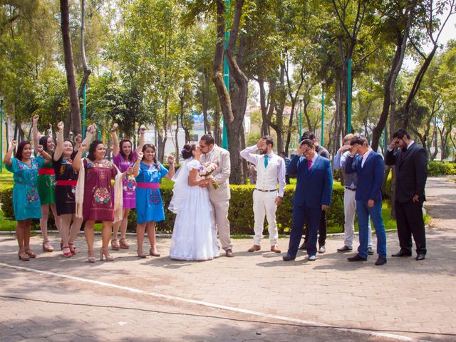 La boda de Ricardo y Yuri en Iztacalco, Ciudad de México 67