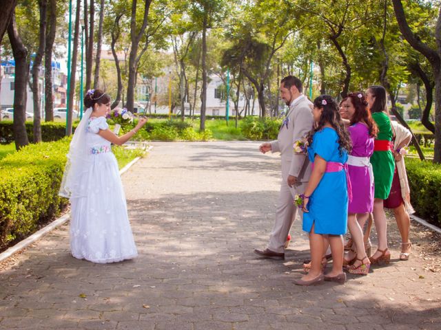 La boda de Ricardo y Yuri en Iztacalco, Ciudad de México 72
