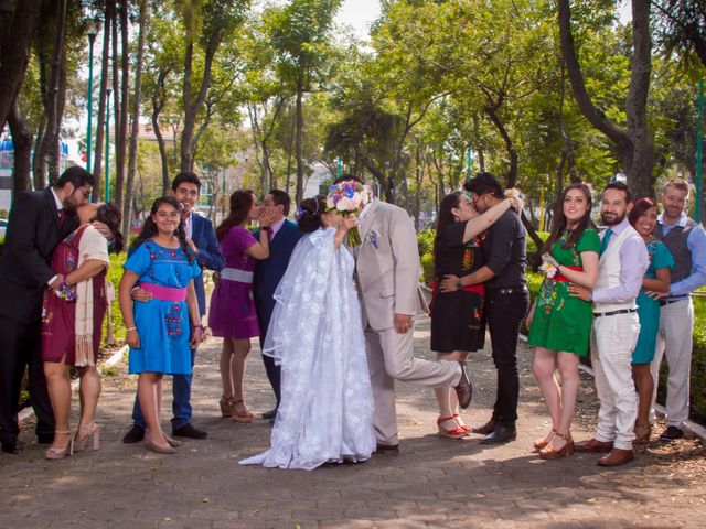 La boda de Ricardo y Yuri en Iztacalco, Ciudad de México 75