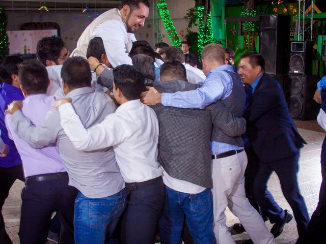 La boda de Ricardo y Yuri en Iztacalco, Ciudad de México 126
