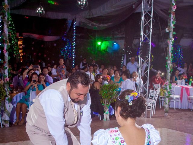 La boda de Ricardo y Yuri en Iztacalco, Ciudad de México 131