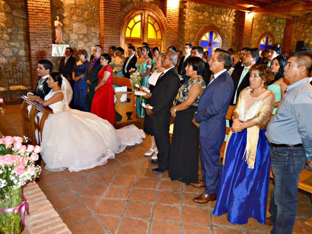 La boda de Daniel y Diana en Acaxochitlán, Hidalgo 22
