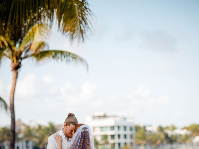 La boda de Timothy y Dilssie en Playa del Carmen, Quintana Roo 23