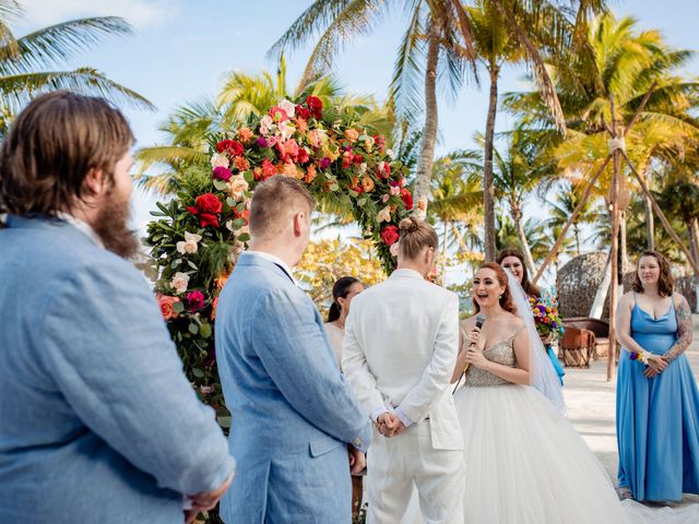 La boda de Timothy y Dilssie en Playa del Carmen, Quintana Roo 43