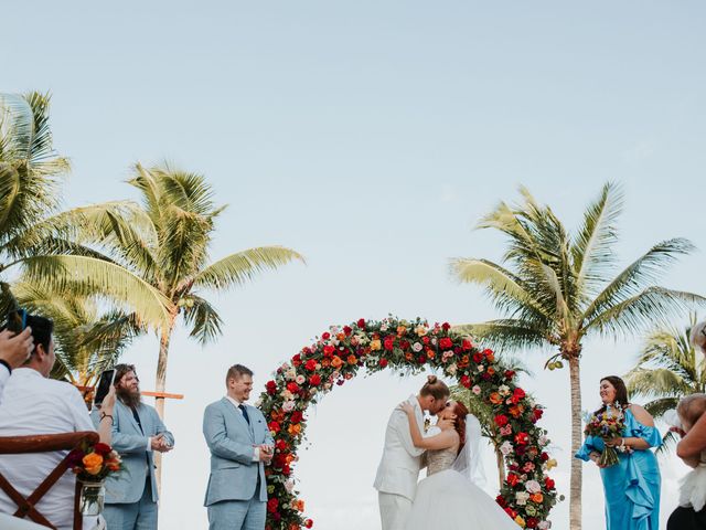 La boda de Timothy y Dilssie en Playa del Carmen, Quintana Roo 53