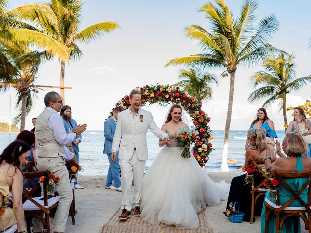 La boda de Timothy y Dilssie en Playa del Carmen, Quintana Roo 56