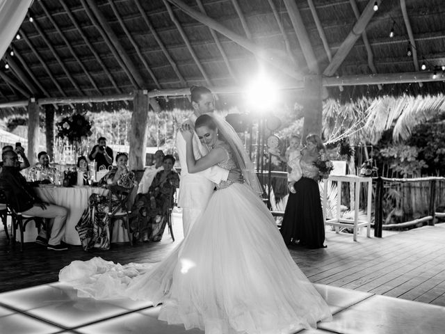 La boda de Timothy y Dilssie en Playa del Carmen, Quintana Roo 69