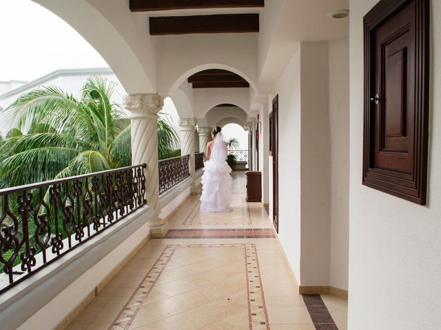 La boda de Alejandro y Greys en Playa del Carmen, Quintana Roo 31