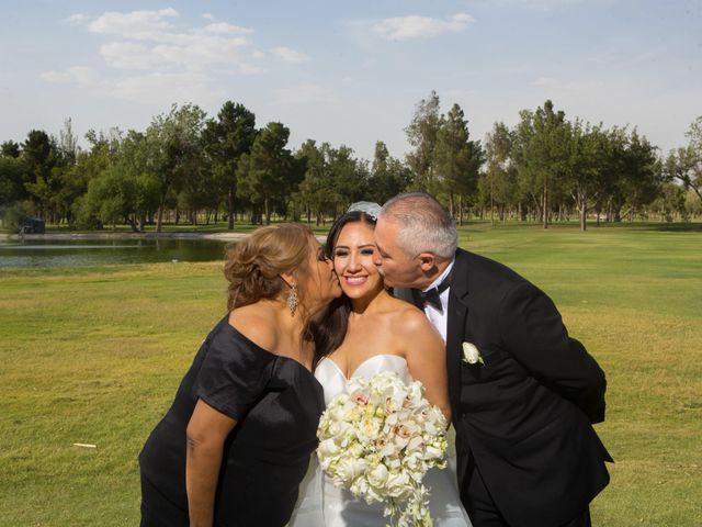 La boda de Carlos y Laura en Ciudad Juárez, Chihuahua 25