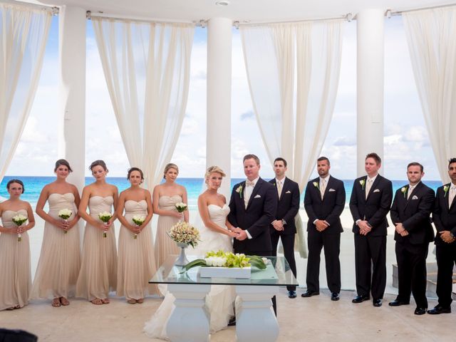 La boda de Brent y Marilu en Cancún, Quintana Roo 32