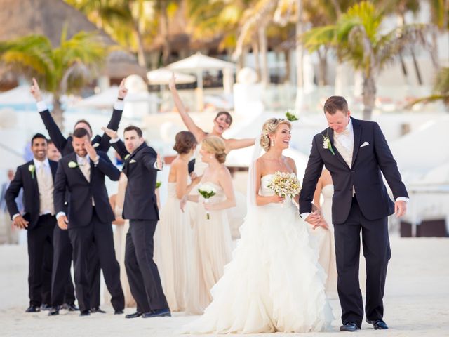 La boda de Brent y Marilu en Cancún, Quintana Roo 37