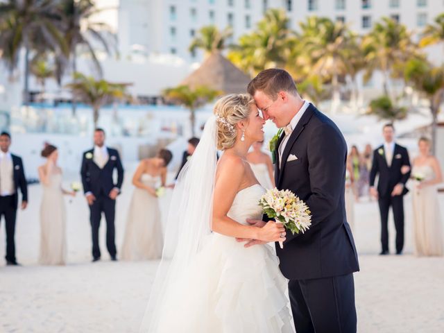 La boda de Brent y Marilu en Cancún, Quintana Roo 39