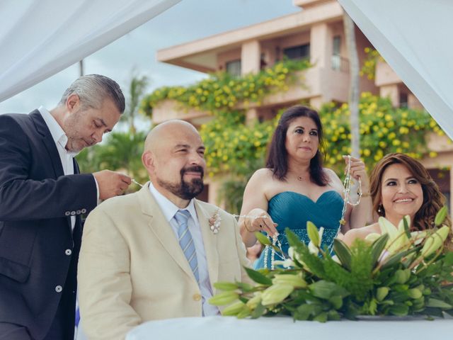 La boda de Juan Carlos y Susana en Huatulco, Oaxaca 24