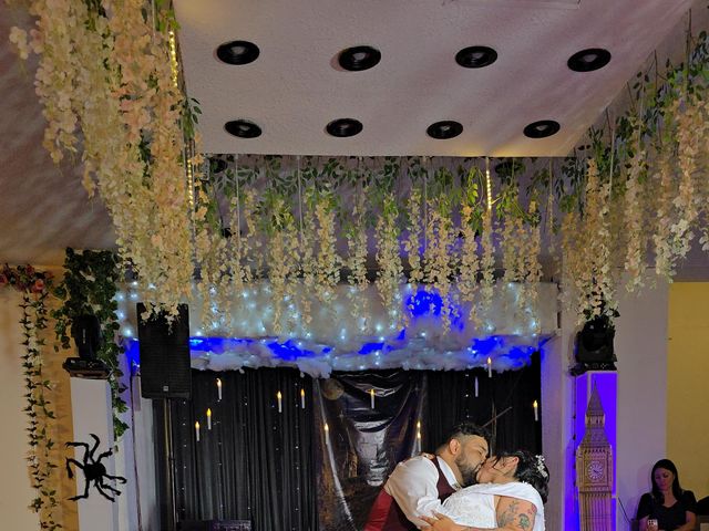 La boda de Alberto  y Samantha  en Gustavo A. Madero, Ciudad de México 10