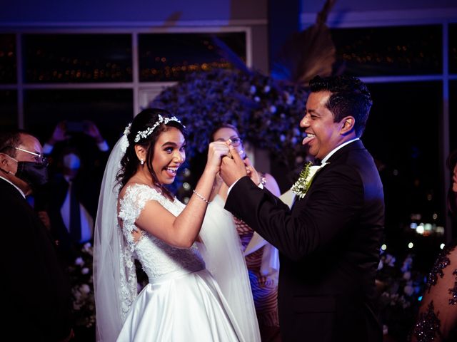 La boda de Ricardo y Elena en Veracruz, Veracruz 76