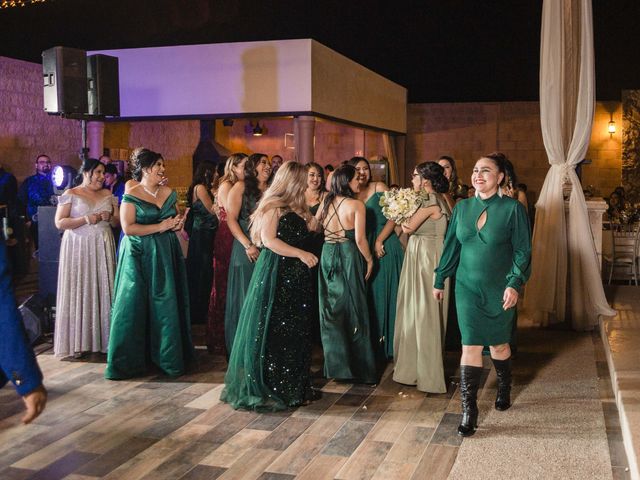 La boda de Victor y Daniela en Guaymas-San Carlos, Sonora 94