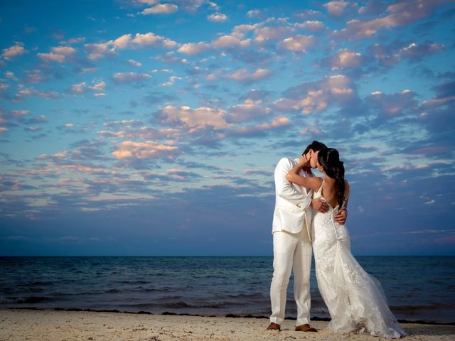 La boda de José y Fernanda en Cancún, Quintana Roo 31