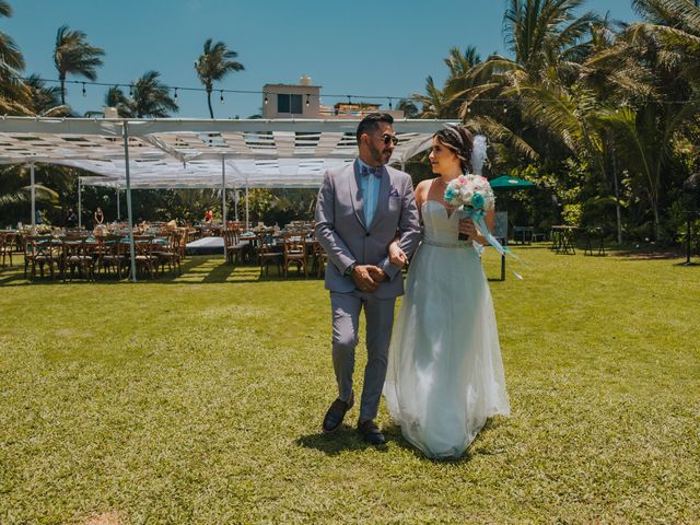 La boda de Diego y Paulina en Acapulco, Guerrero 57