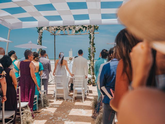 La boda de Diego y Paulina en Acapulco, Guerrero 77