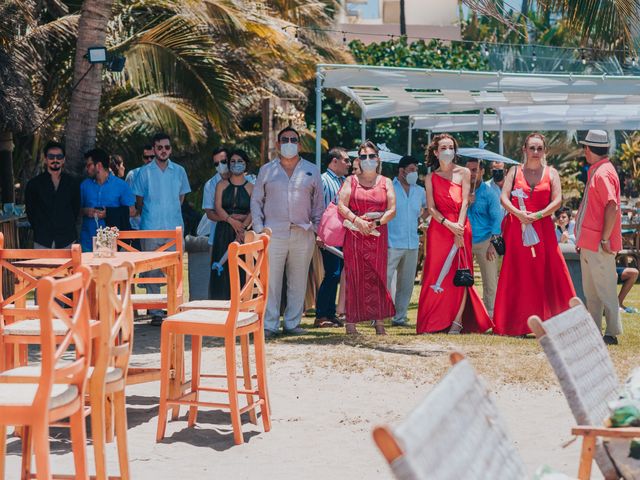 La boda de Diego y Paulina en Acapulco, Guerrero 82