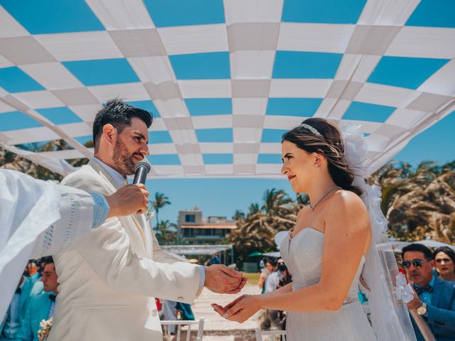 La boda de Diego y Paulina en Acapulco, Guerrero 97