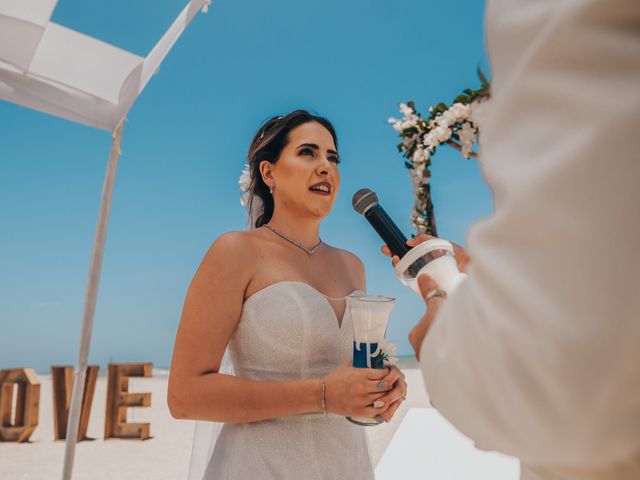 La boda de Diego y Paulina en Acapulco, Guerrero 101