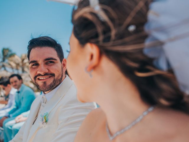 La boda de Diego y Paulina en Acapulco, Guerrero 106