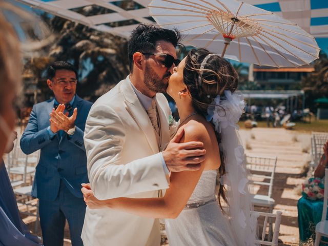 La boda de Diego y Paulina en Acapulco, Guerrero 128